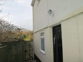 2 bedroom Flat to re...